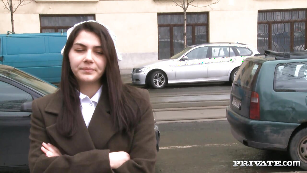 Muhteşem seksi valentina nappi yaramaz bir hemşire