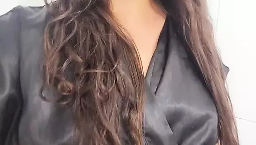 Cadu için işiyor ve boşalıyor