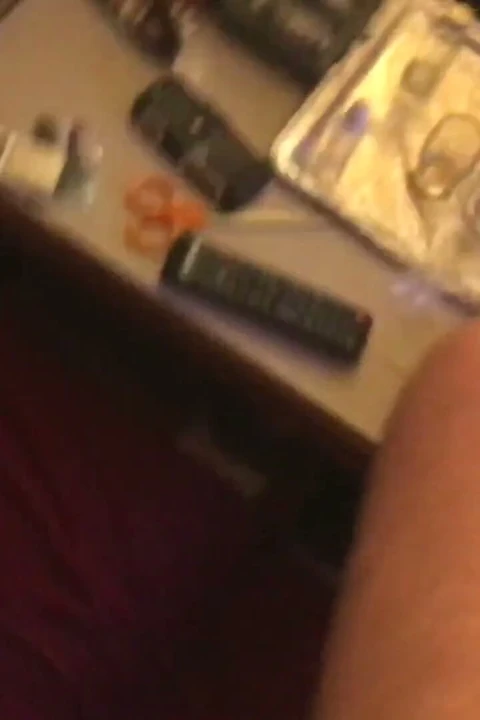 Yarağını deliklerimin içine sokmak istiyorum