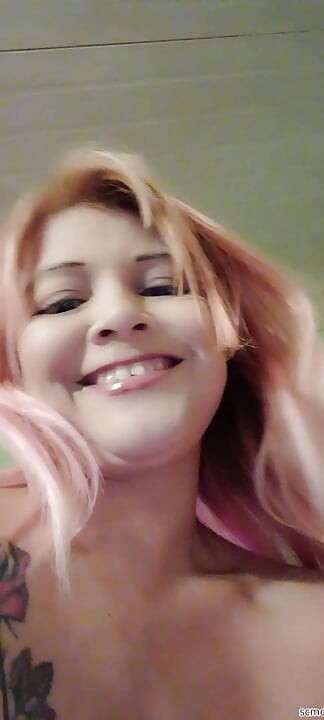 Blonde Cums