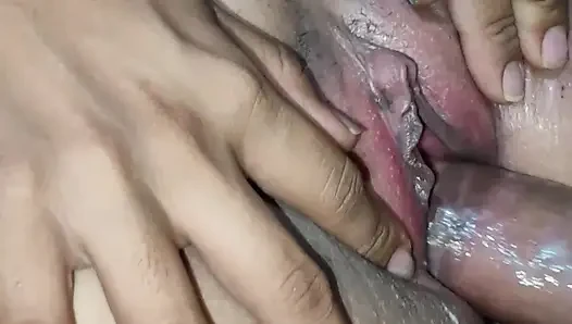Ben bakireyim ve Tamil Hintli x videosundan ilk kez seks yapıyoruz.