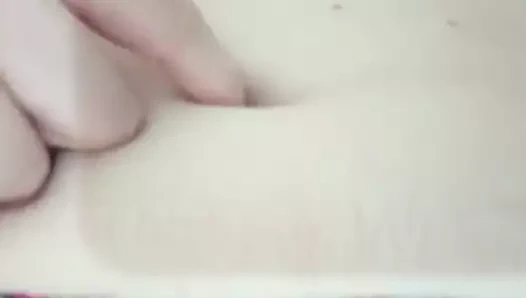 Patronum göbek deliğimin bir videosu istedi