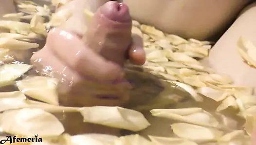 Kız emme çük ve tutkuyla kahrolası içinde the banyo