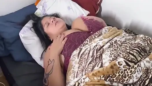 Azgın uyandım ve oyuncaklarımla bir pd yaptı - mary jhuana