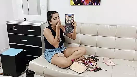 Büyük göt latin milf evde yalnız üvey kardeşi ile sert seks yapıyor - İspanyolca porno