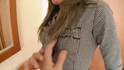 Gerçekten seksi sürtük sarışın öğrenciyi sert sikiyor cilt 5