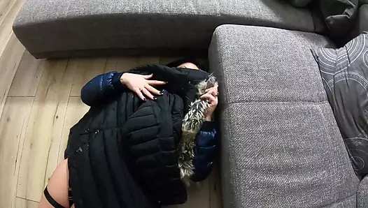 Uzun çizmeler giyerken ceketlerime boşal 212