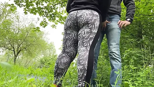 Kayınvalidem beni boşaltırken taytlı amcığını hissettim