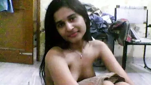 Çıplak kız barsha