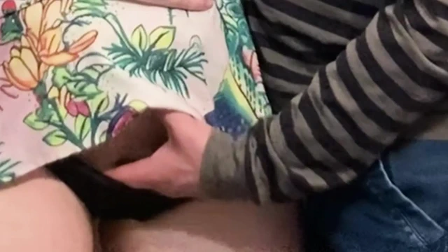 OMG! Mükemmel amcığını ovmama izin veriyor