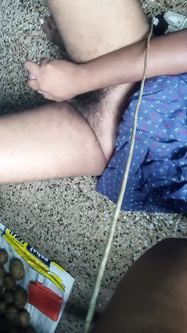 Büyük yarak yağ masajı videom - 1
