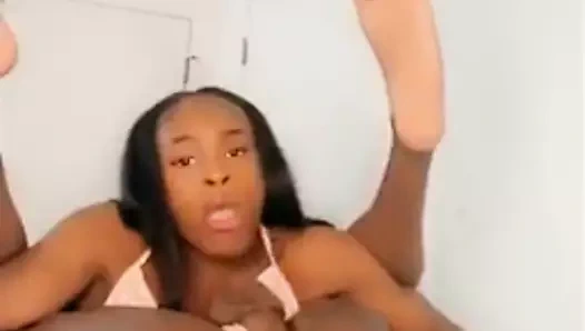 siyah bebeğim emme kendini tekrar