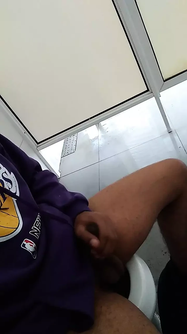 Masturbation In A Naturgy 🦋 Bathroom
