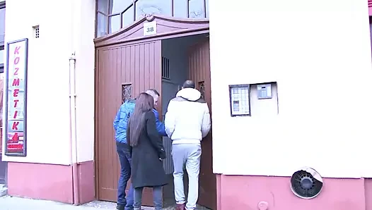 Sexy Amateurschlampen suchen Schwanz - Episode 5