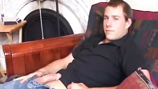 Cory woodall bir handjob alır