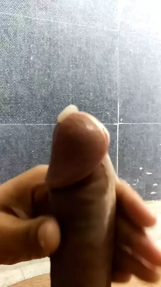 БОЛЬШОЙ индийский хуй с камшотом