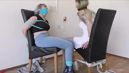 Luna Grey ve Julie Vega - terk edilmiş binada alınıp tutuluyor