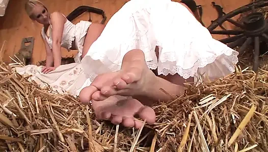 Sadece kızlara izin veriliyor 08 bölünmüş sahne 3