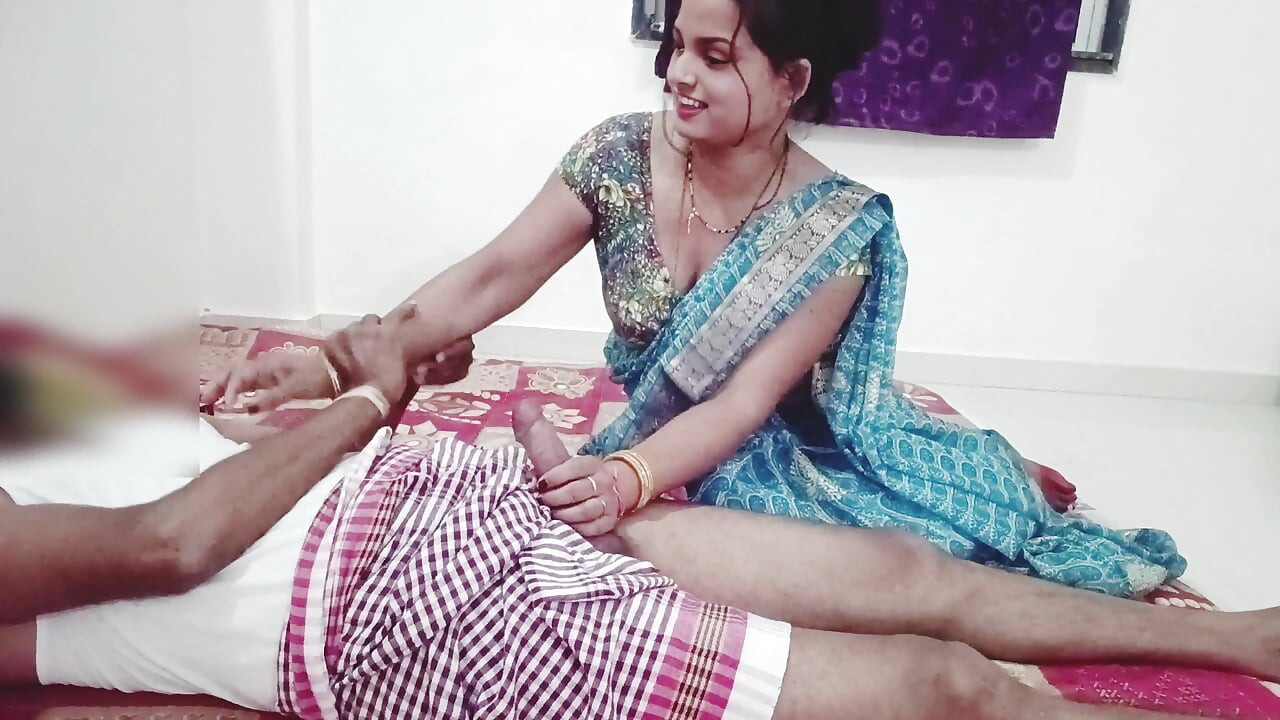 Rhea grabbed her boss's and sucked it and had sex
