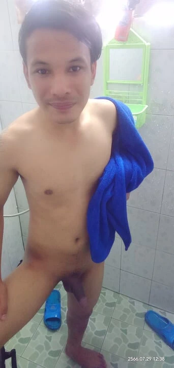 Duşta kasık kıllarını tıraş et.