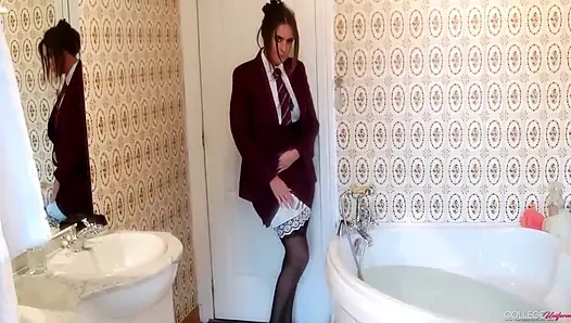 Emma Green ile banyo zamanı