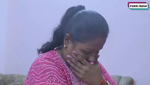 Hintli ateşli kadın patronu tarafından sikiliyor