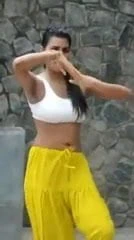 sıcak hintli kız koltukaltı seksi hintli kız dans desi kız