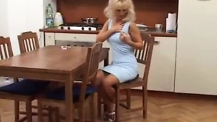 Bayan 12'nin hepsini gösteriyor