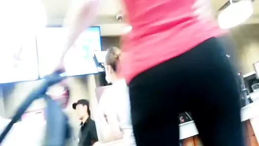 Geniş popo milf pt 2