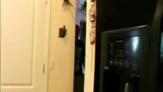 Yaşlı büyük memeli iri güzel üvey nine anal sikişiyor