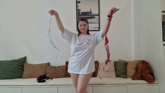 Sling monokini denemesi - büyük göğüslerim ve götüm zar zor kaplı