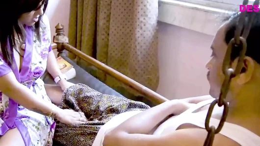 Üvey baba genç üvey kızını sikmek istiyor - tam hardcore