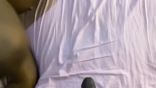 Hamile genç kız sert ve hızlı