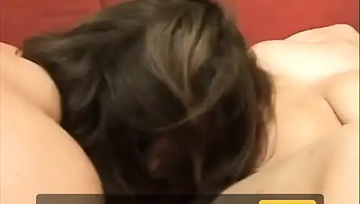 Harika sarkık büyük memeli seksi amatör evli kadın