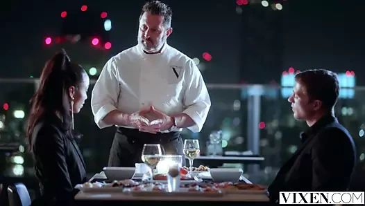 Vixen - çarpıcı alexis, oliver ile tutkulu ilk randevuya sahip