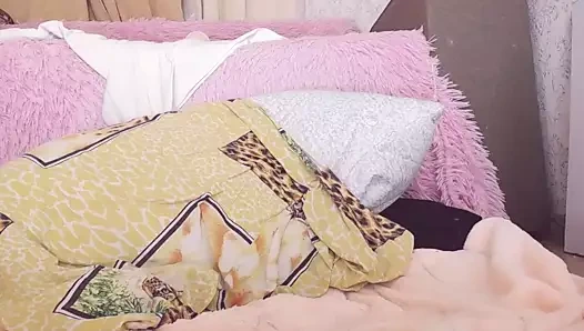 Solo kadın kedi becerdin tarafından vibratör