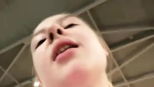 Masturbating in the gym with jucielussie