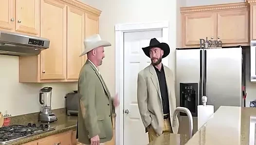 Emlakçı sofie marie çift nüfuz içinde Üç yollu