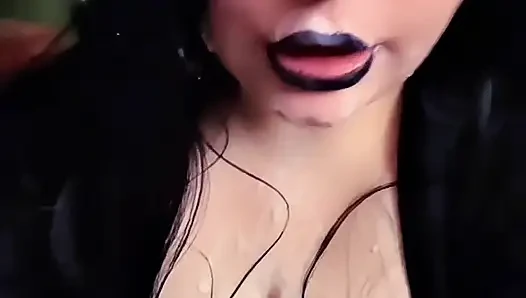Baskın üvey annenle bir hafta baş başa