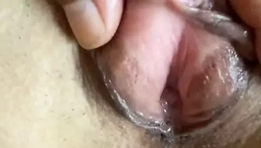 Islak amımı siktiğimi kim görmek ister?