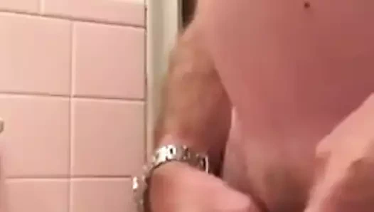 Nine benim için boşalıyor