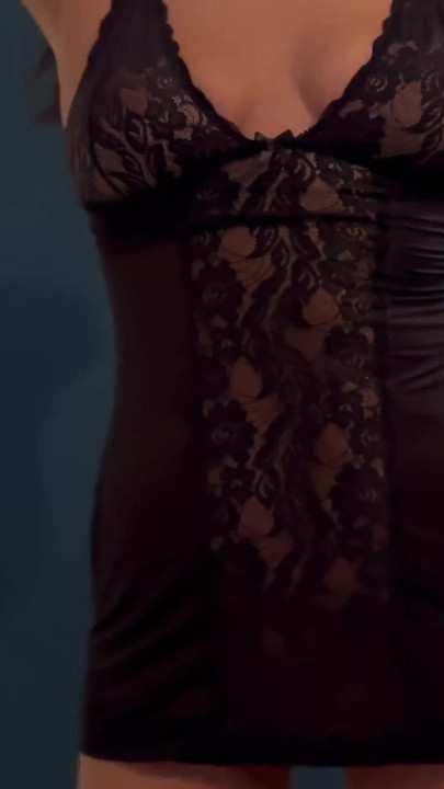 Türk kadını seksi dans ediyor | Klip 1