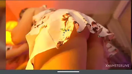 Olgun lessa gösterileri kıllı kedi ve göt