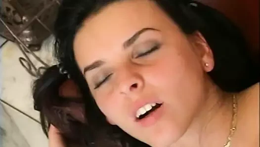 Kimberly için mükemmel derin anal seks!