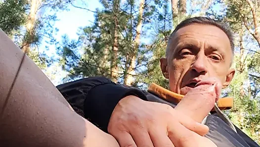 Doğada yarak sevenler için ormanda yarak oyunu