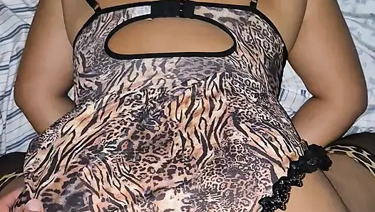 After a COSTUME PARTY a stranger saw me with my sexy dress and did not hesitate to propose to me to have SEX, how delicious!