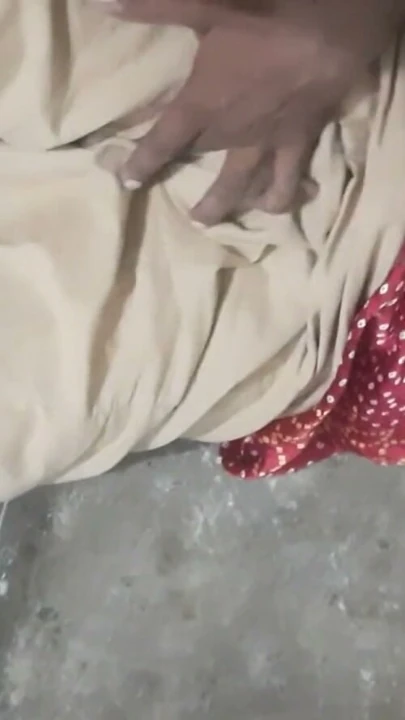 Sister-in-law is fingering her pussy by applying mehndi and making her pussy ready for sex by licking romantic big… | Clip 1