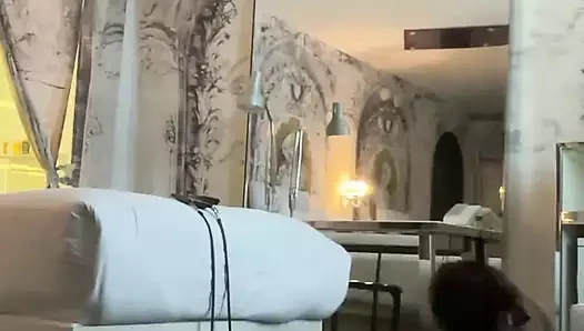 Evden uzakta olduğum için rutinimin dışında olduğumu düşünme