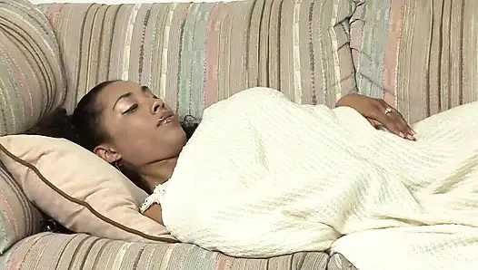 Azgın uyandım .... Şimdi mastürbasyon yapıyorum ...