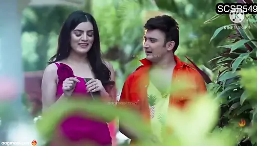 Sıcak ve seksi desi yenge var seks